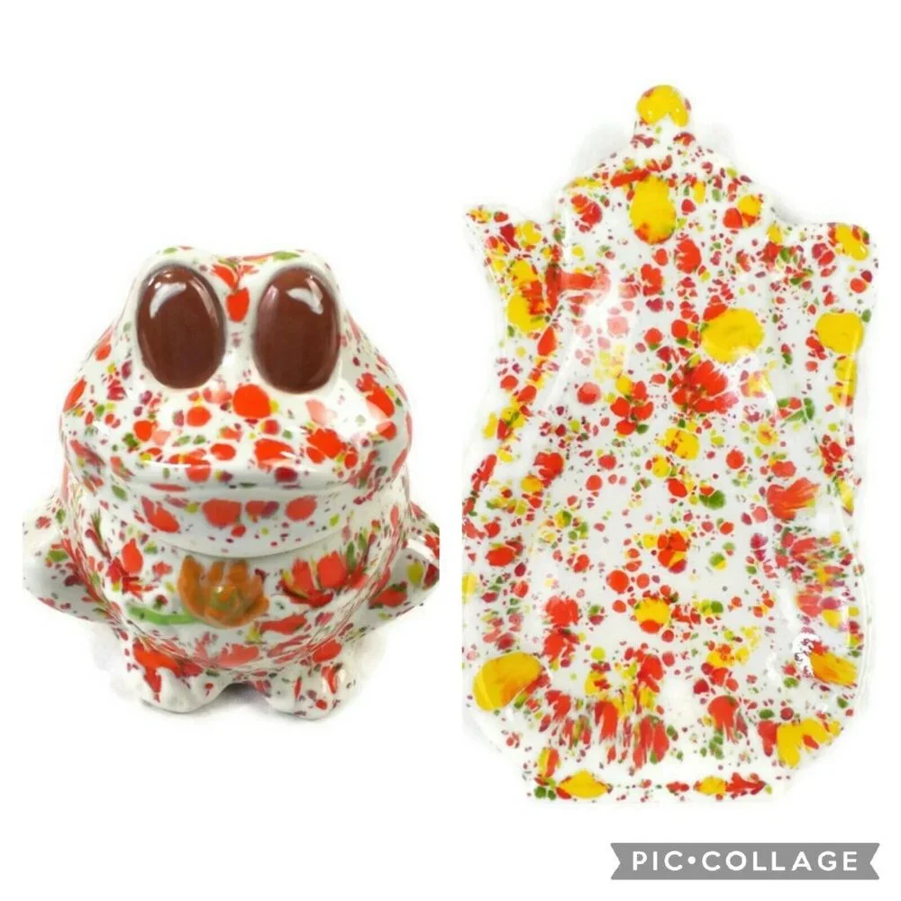 Vintage Hand Painted White Speckled Ceramic Frog & Teapot Shaped Dish Set